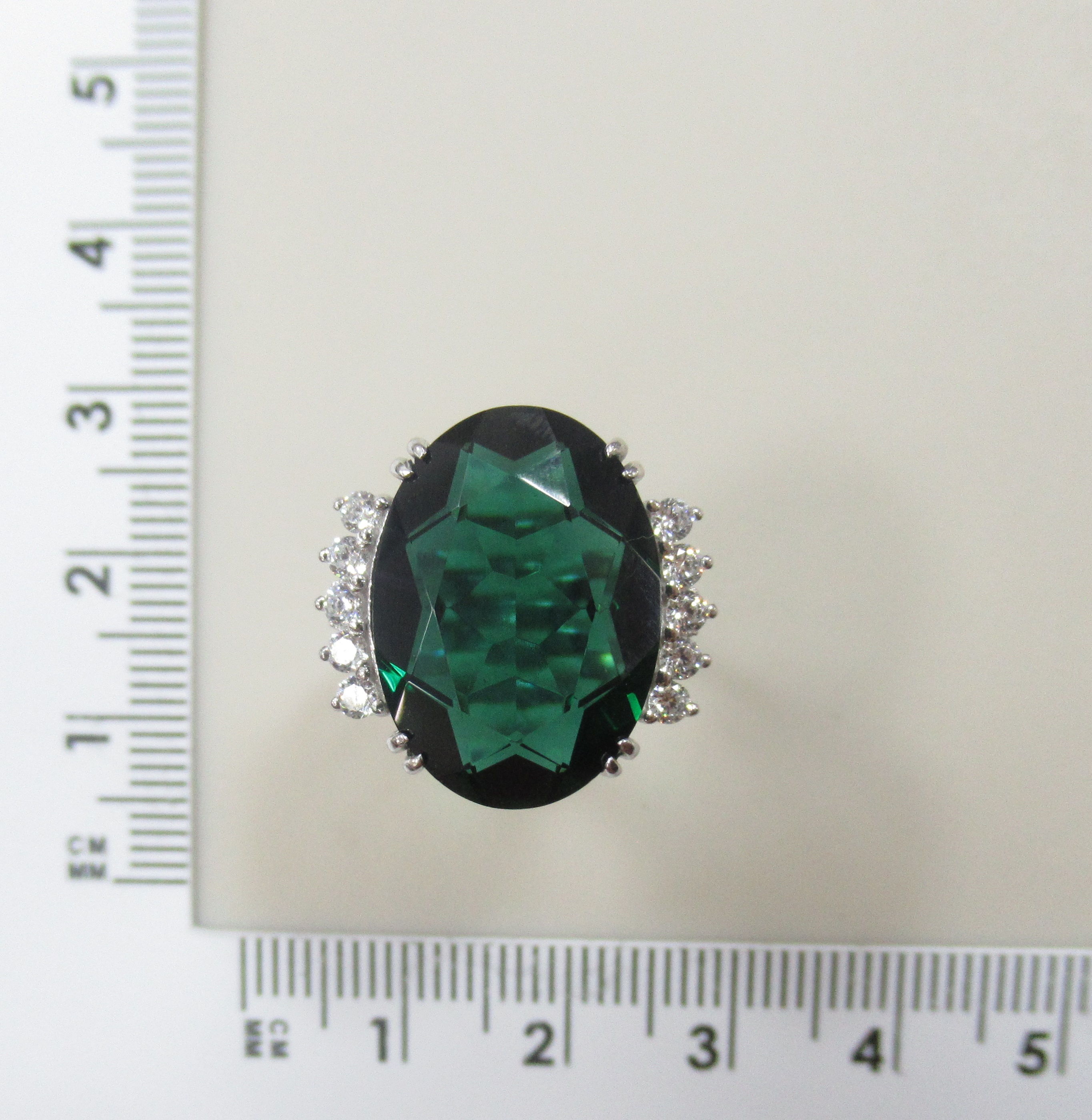 Серебряное кольцо с празиолитом